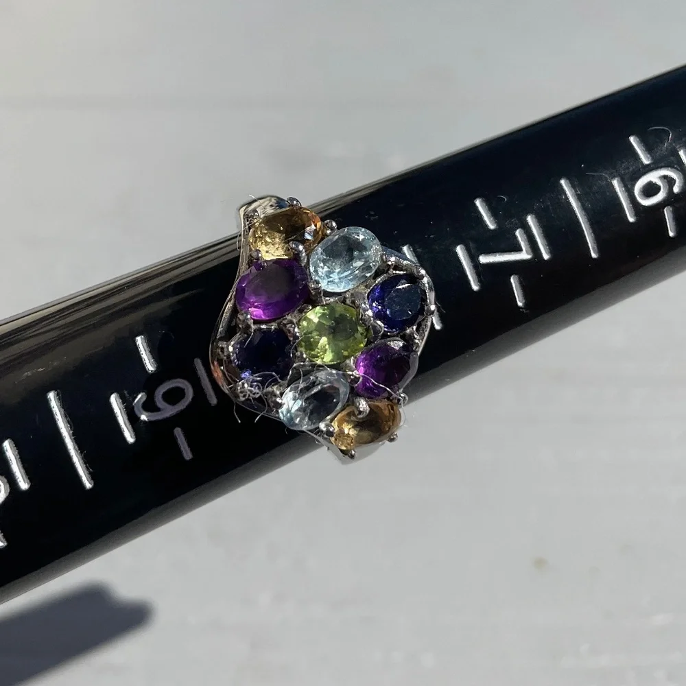 Fashion ring multicolored crystal stones silvertone setting size 8